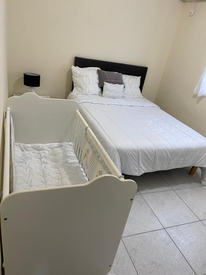 Les Villas Sarah Le Moule Kültér fotó